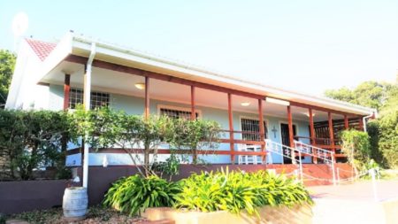 Victoria Bay Holiday Cottage Special